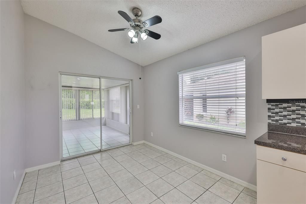 待售: $230,000 (2 贝兹, 2 浴室, 1757 平方英尺)