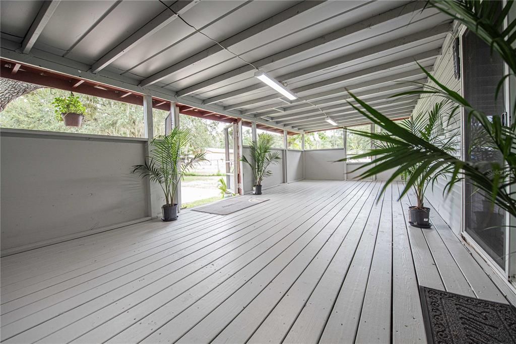 Active With Contract: $349,900 (3 beds, 2 baths, 1560 Square Feet)