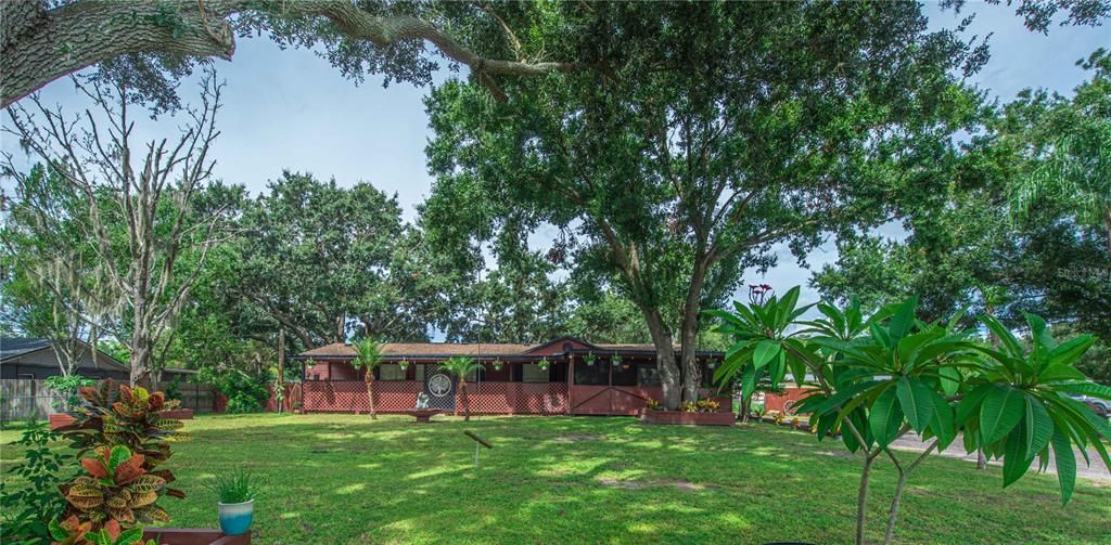 Active With Contract: $349,900 (3 beds, 2 baths, 1560 Square Feet)