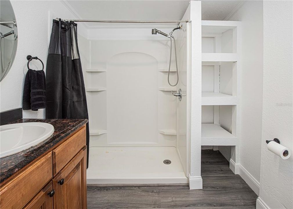 Active With Contract: $349,900 (3 beds, 2 baths, 1560 Square Feet)