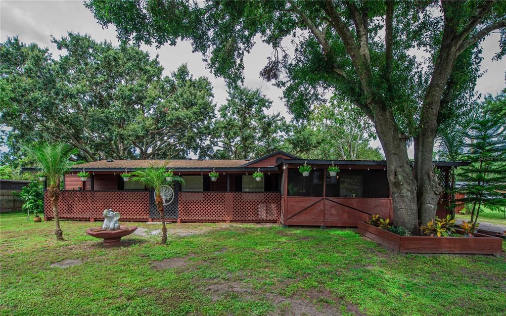 Active With Contract: $349,900 (3 beds, 2 baths, 1560 Square Feet)