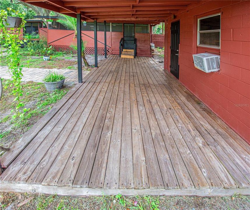 Active With Contract: $349,900 (3 beds, 2 baths, 1560 Square Feet)