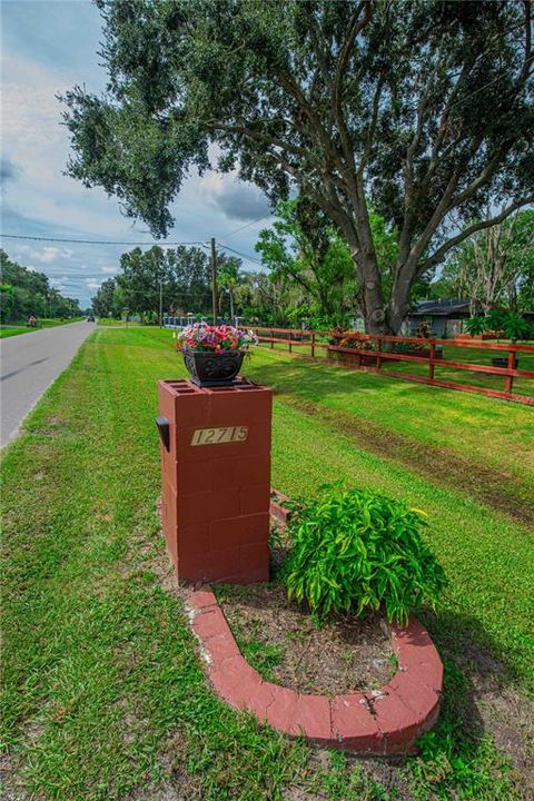 Active With Contract: $349,900 (3 beds, 2 baths, 1560 Square Feet)