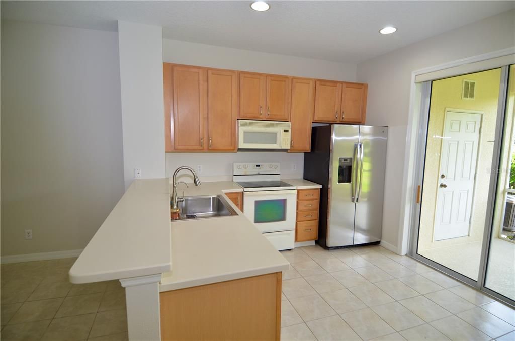 На продажу: $195,000 (2 спален, 2 ванн, 1268 Квадратных фут)