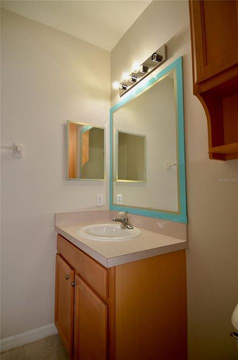 На продажу: $195,000 (2 спален, 2 ванн, 1268 Квадратных фут)