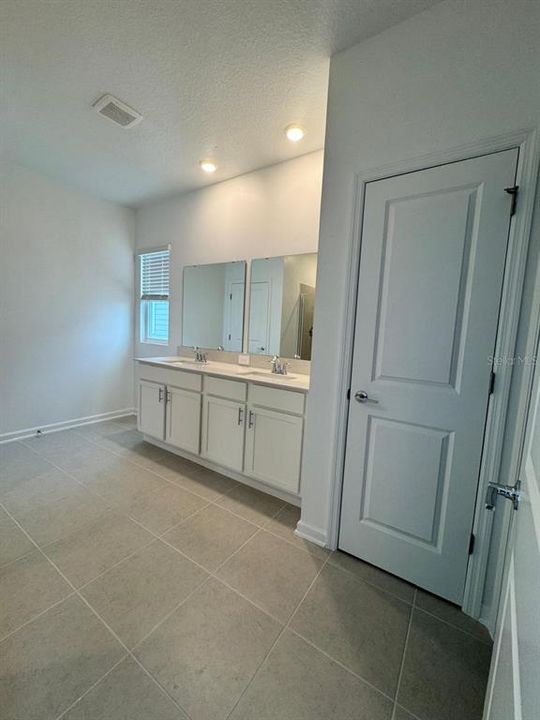 В аренду: $2,600 (3 спален, 2 ванн, 1782 Квадратных фут)