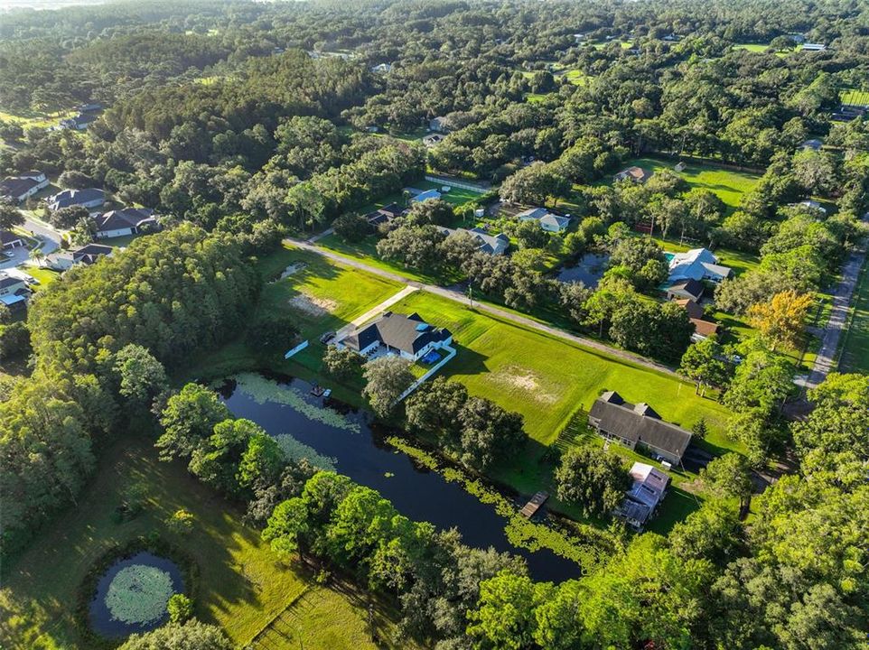 待售: $350,000 (0.97 acres)