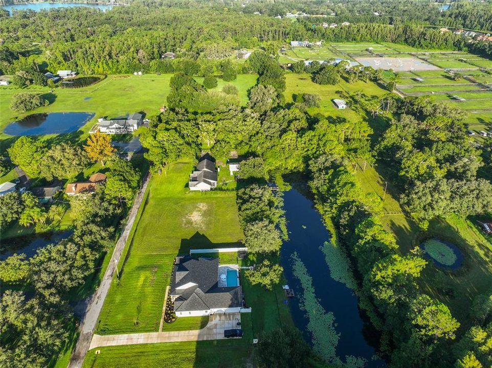 待售: $350,000 (0.97 acres)