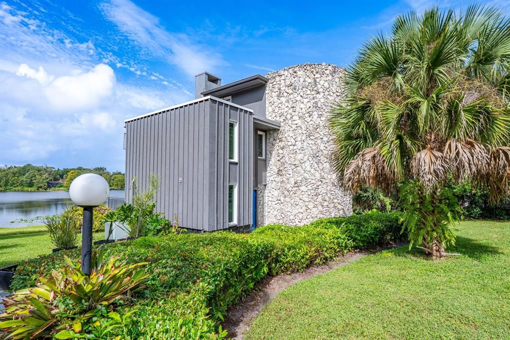 For Sale: $690,000 (3 beds, 2 baths, 1950 Square Feet)