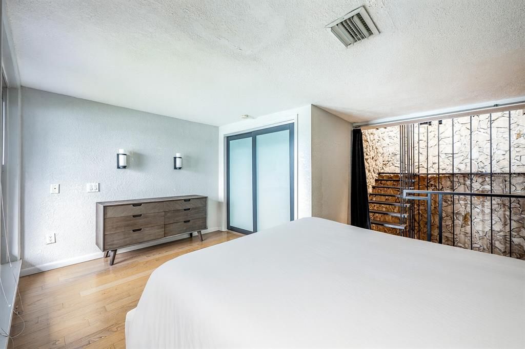 For Sale: $690,000 (3 beds, 2 baths, 1950 Square Feet)