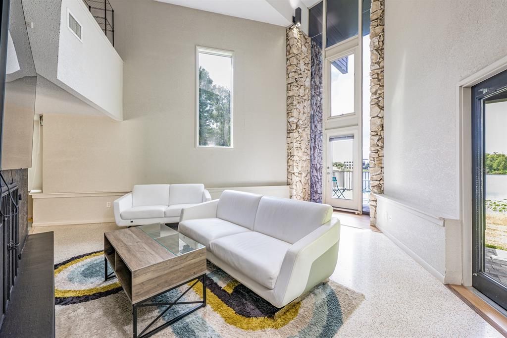 For Sale: $690,000 (3 beds, 2 baths, 1950 Square Feet)