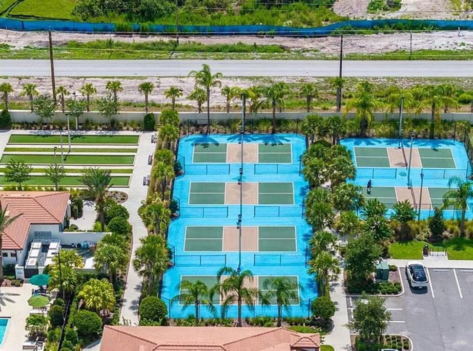 Active With Contract: $649,400 (4 beds, 3 baths, 2856 Square Feet)