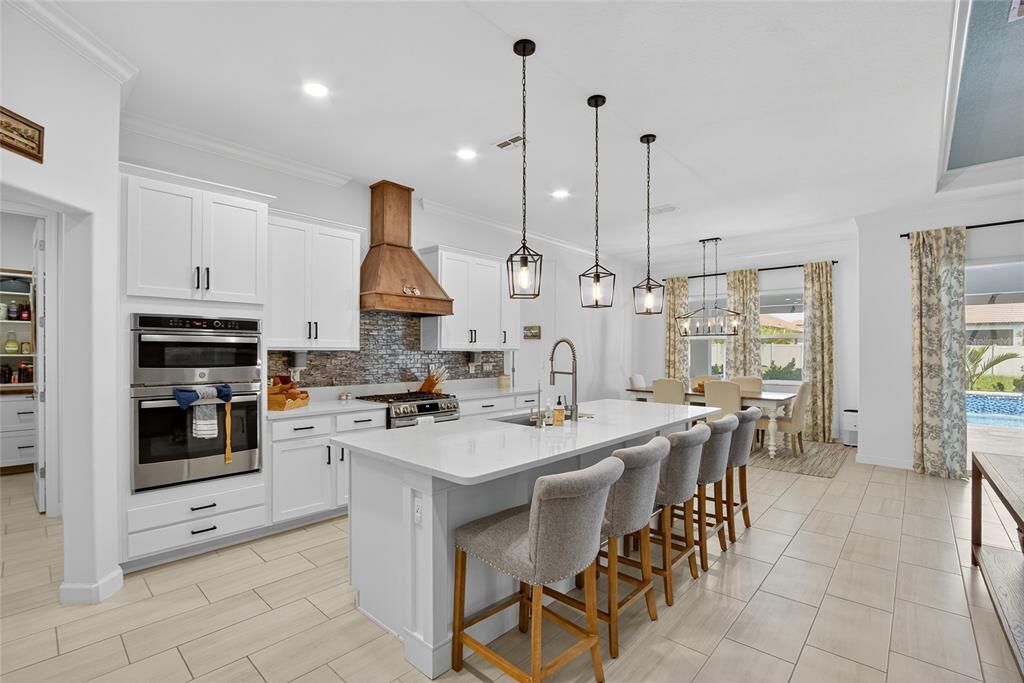 Active With Contract: $649,400 (4 beds, 3 baths, 2856 Square Feet)