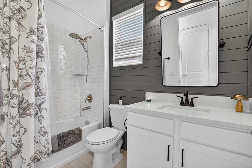 Active With Contract: $649,400 (4 beds, 3 baths, 2856 Square Feet)