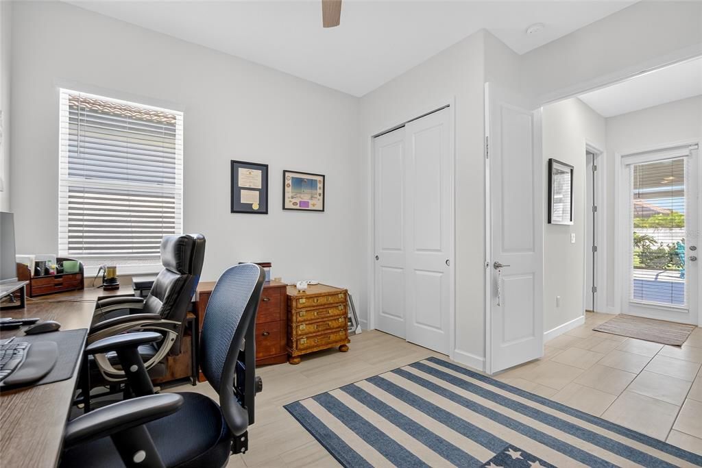 Active With Contract: $649,400 (4 beds, 3 baths, 2856 Square Feet)