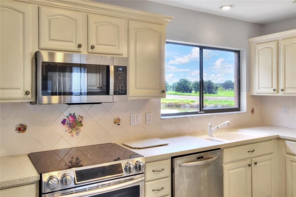 待售: $217,500 (3 贝兹, 3 浴室, 1819 平方英尺)