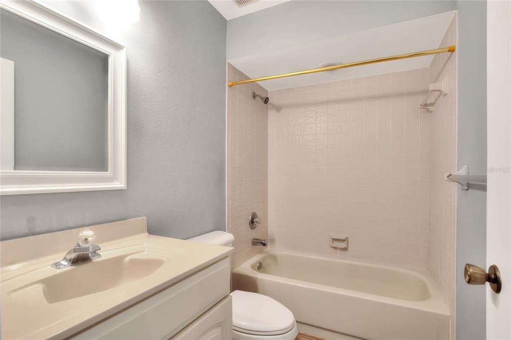 待售: $217,500 (3 贝兹, 3 浴室, 1819 平方英尺)