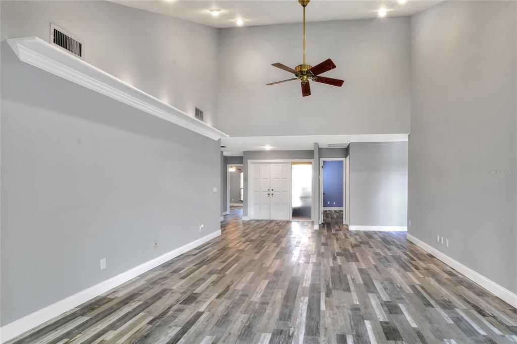 待售: $217,500 (3 贝兹, 3 浴室, 1819 平方英尺)