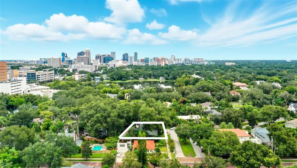 合同活跃: $697,000 (3 贝兹, 2 浴室, 2462 平方英尺)