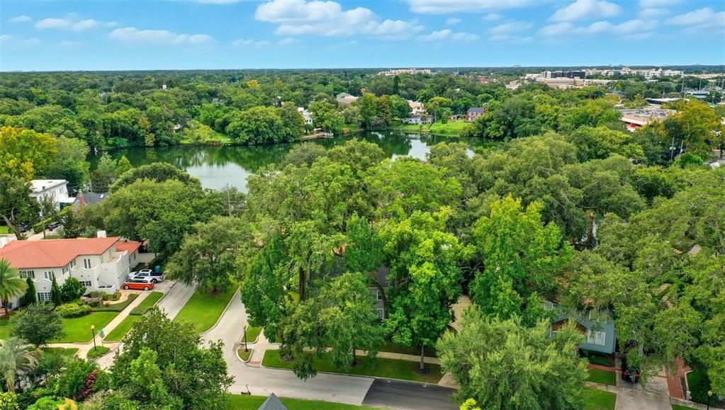 合同活跃: $697,000 (3 贝兹, 2 浴室, 2462 平方英尺)