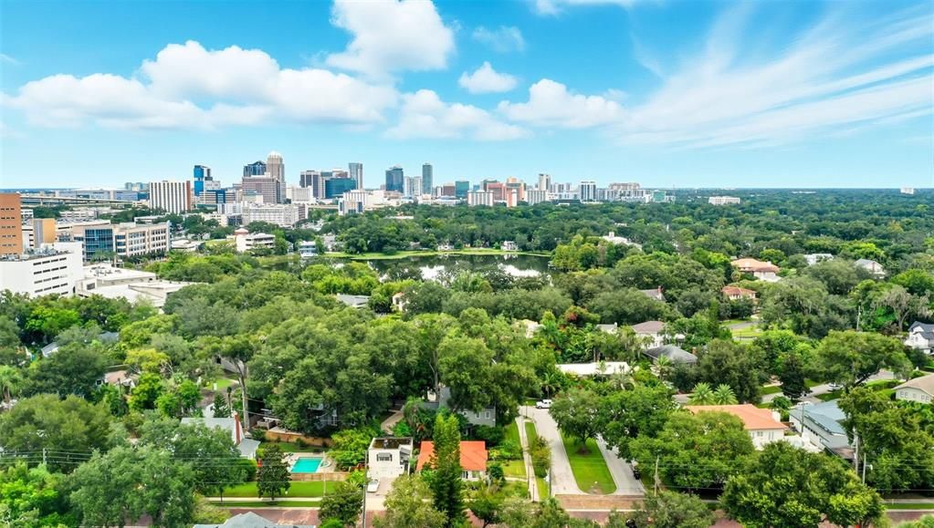 合同活跃: $697,000 (3 贝兹, 2 浴室, 2462 平方英尺)