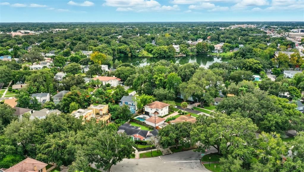 合同活跃: $697,000 (3 贝兹, 2 浴室, 2462 平方英尺)