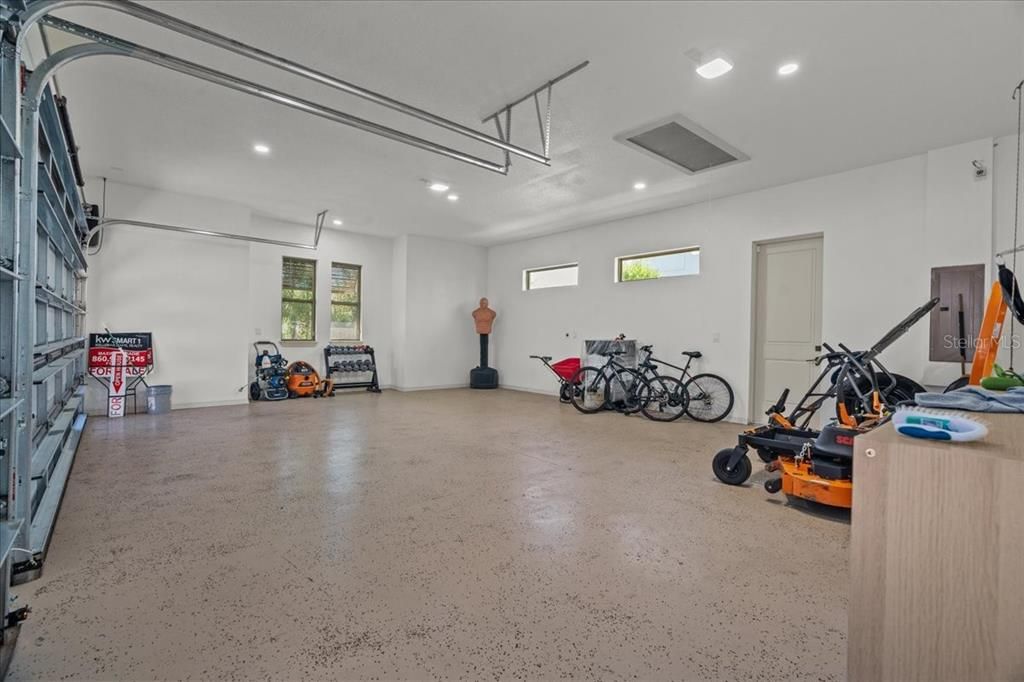 For Sale: $599,000 (4 beds, 3 baths, 2400 Square Feet)