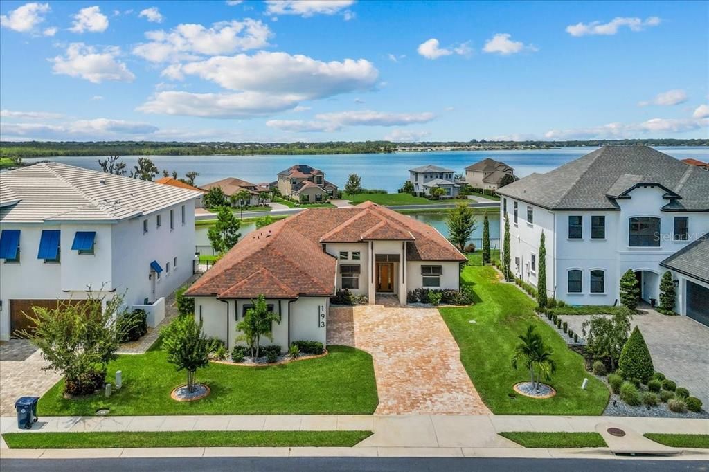 For Sale: $599,000 (4 beds, 3 baths, 2400 Square Feet)