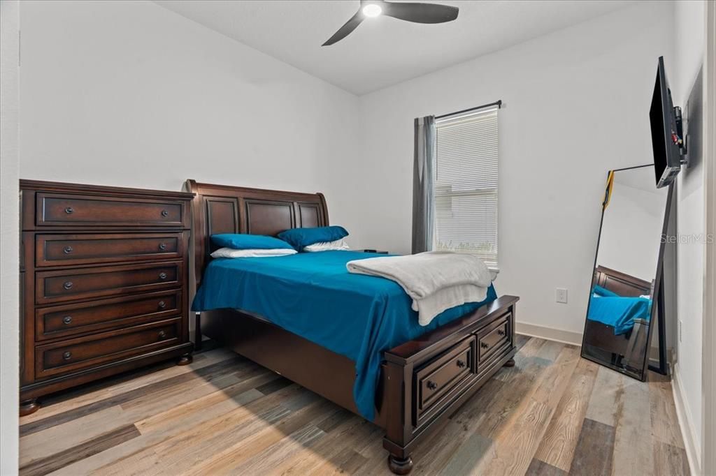 For Sale: $599,000 (4 beds, 3 baths, 2400 Square Feet)