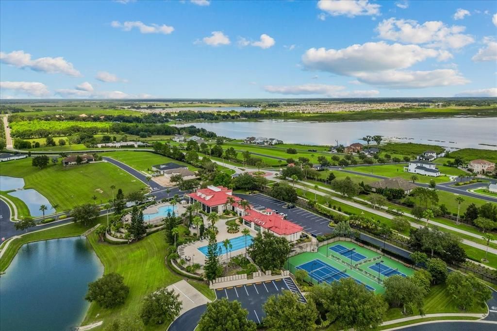 For Sale: $599,000 (4 beds, 3 baths, 2400 Square Feet)