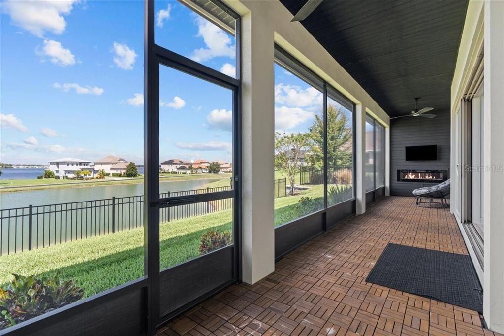 For Sale: $599,000 (4 beds, 3 baths, 2400 Square Feet)