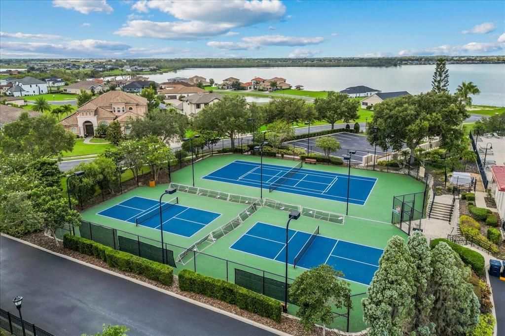 For Sale: $599,000 (4 beds, 3 baths, 2400 Square Feet)