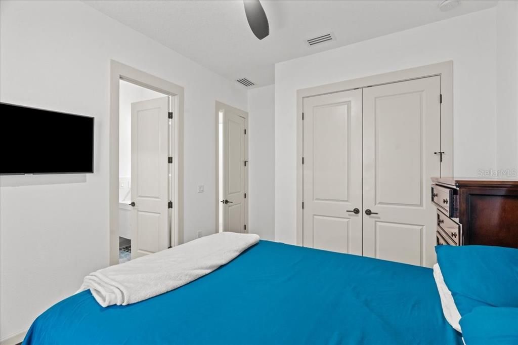 For Sale: $599,000 (4 beds, 3 baths, 2400 Square Feet)