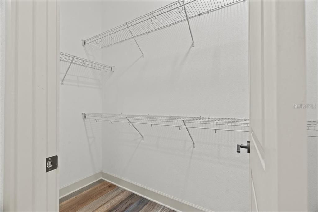 For Sale: $599,000 (4 beds, 3 baths, 2400 Square Feet)