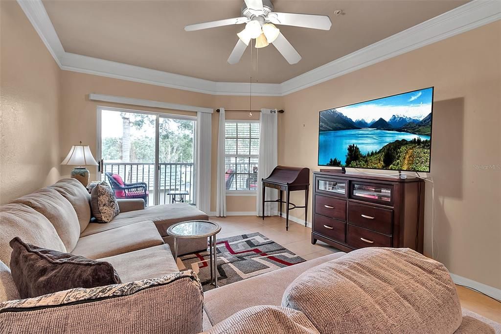 Под контрактом: $189,999 (2 спален, 1 ванн, 1116 Квадратных фут)