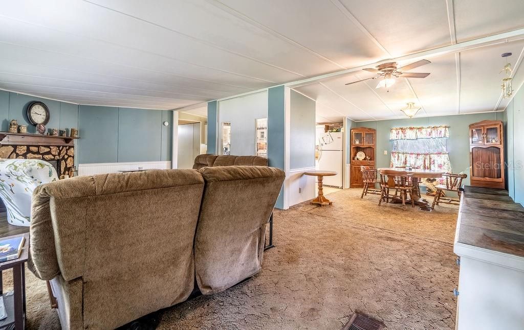 For Sale: $195,000 (4 beds, 2 baths, 1848 Square Feet)