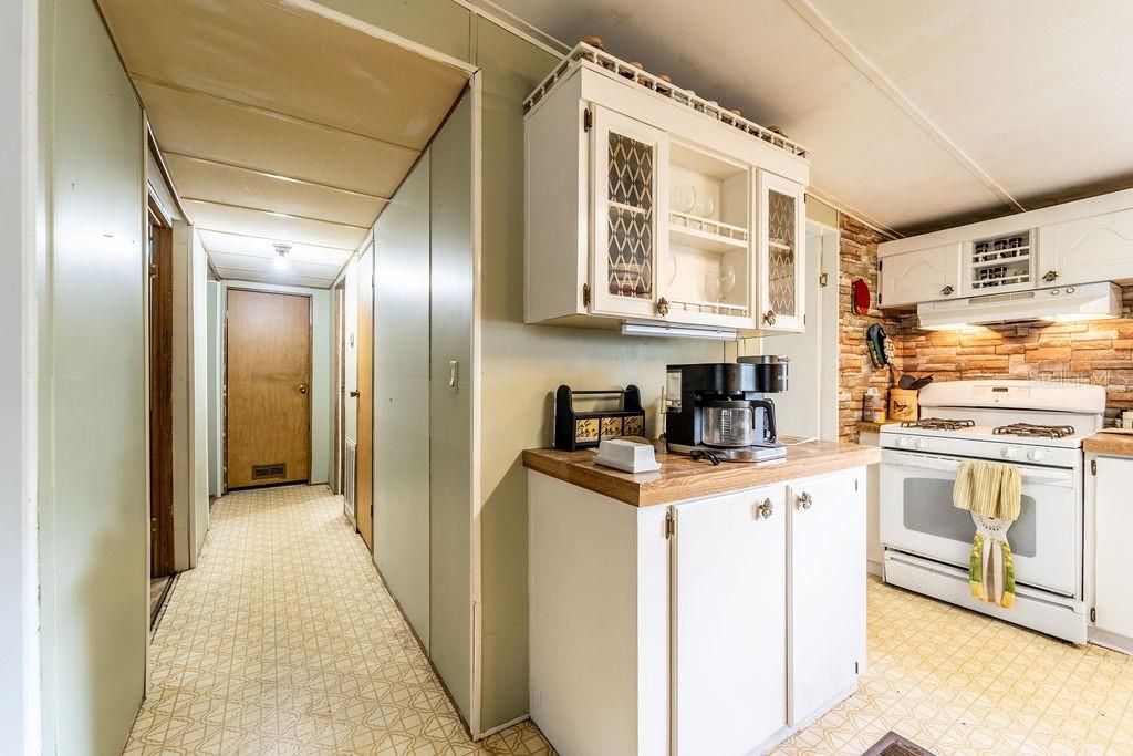 For Sale: $195,000 (4 beds, 2 baths, 1848 Square Feet)