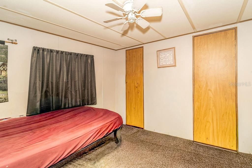 For Sale: $195,000 (4 beds, 2 baths, 1848 Square Feet)