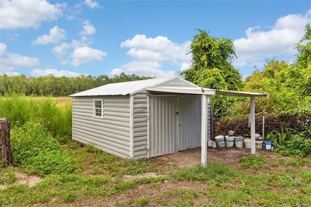 For Sale: $285,999 (3 beds, 2 baths, 1400 Square Feet)