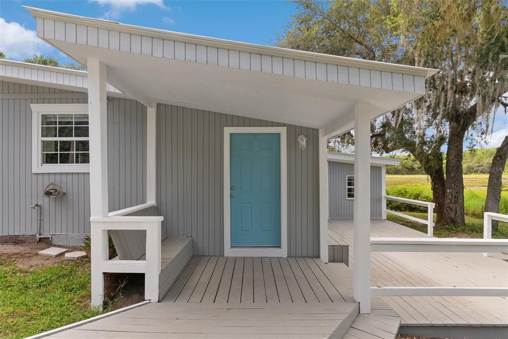 For Sale: $285,999 (3 beds, 2 baths, 1400 Square Feet)