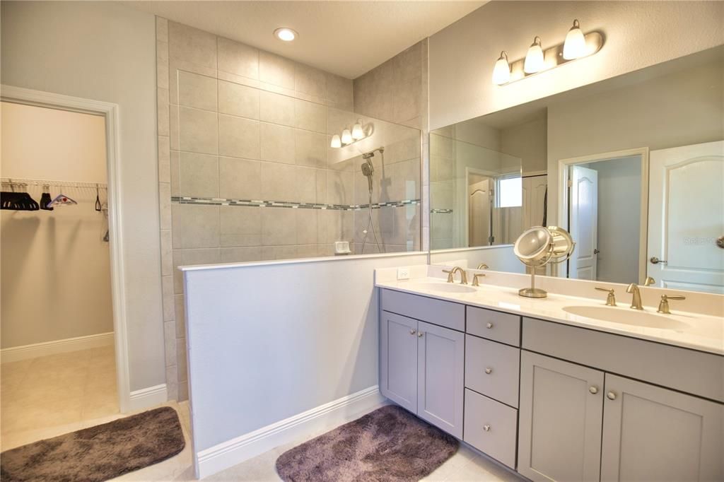 В аренду: $4,200 (3 спален, 2 ванн, 2066 Квадратных фут)