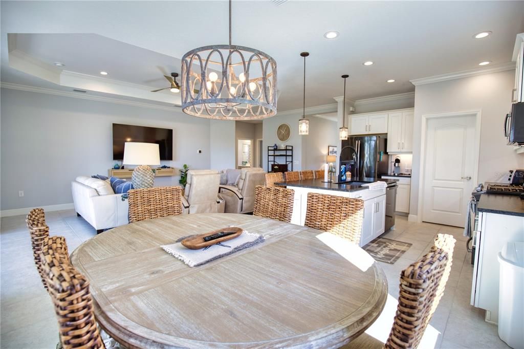 В аренду: $4,200 (3 спален, 2 ванн, 2066 Квадратных фут)