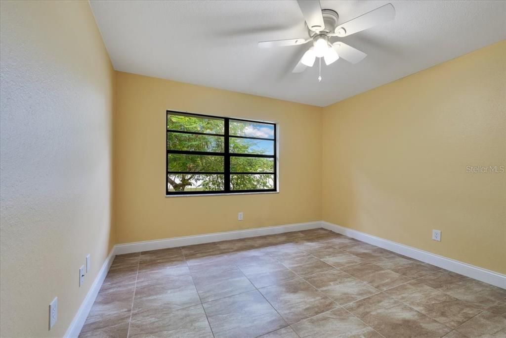 Под контрактом: $515,000 (3 спален, 2 ванн, 1604 Квадратных фут)