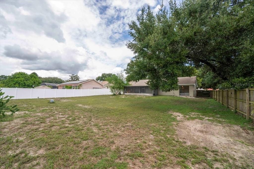 Под контрактом: $515,000 (3 спален, 2 ванн, 1604 Квадратных фут)