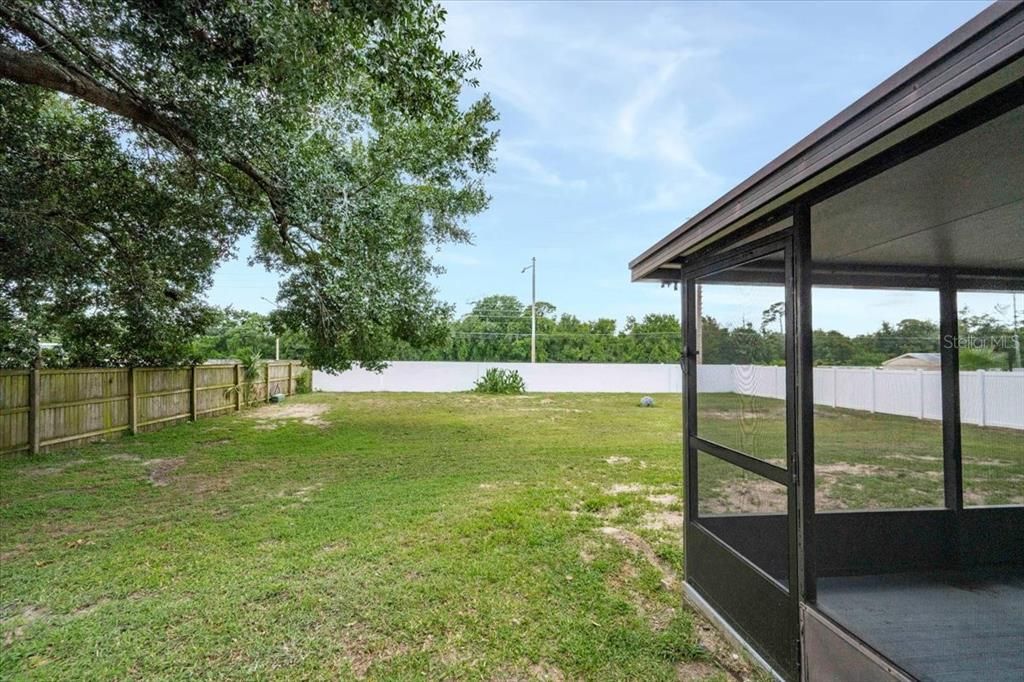 Под контрактом: $515,000 (3 спален, 2 ванн, 1604 Квадратных фут)