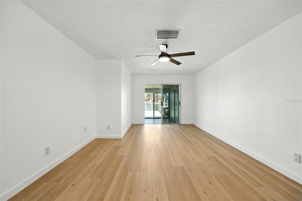 For Sale: $629,900 (2 beds, 2 baths, 1400 Square Feet)