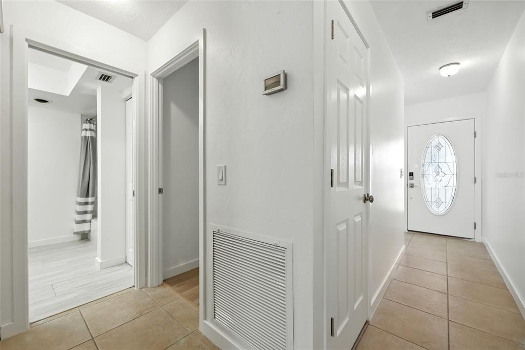 For Sale: $629,900 (2 beds, 2 baths, 1400 Square Feet)