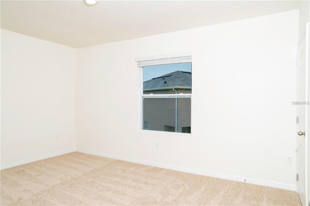 For Rent: $1,750 (3 beds, 2 baths, 1720 Square Feet)