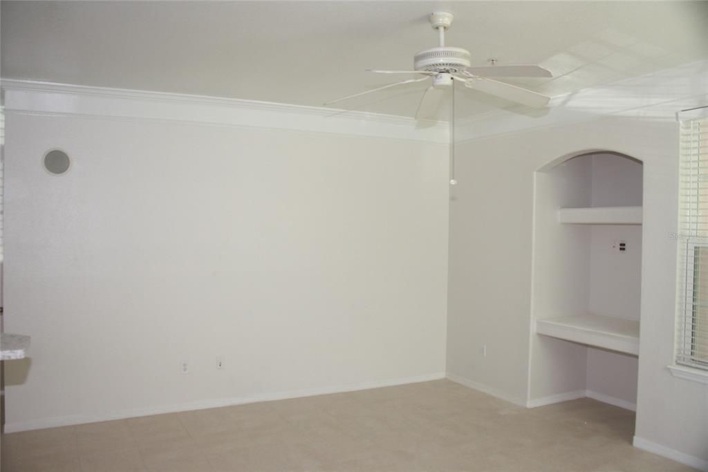 Activo con contrato: $150,000 (1 camas, 1 baños, 883 Pies cuadrados)