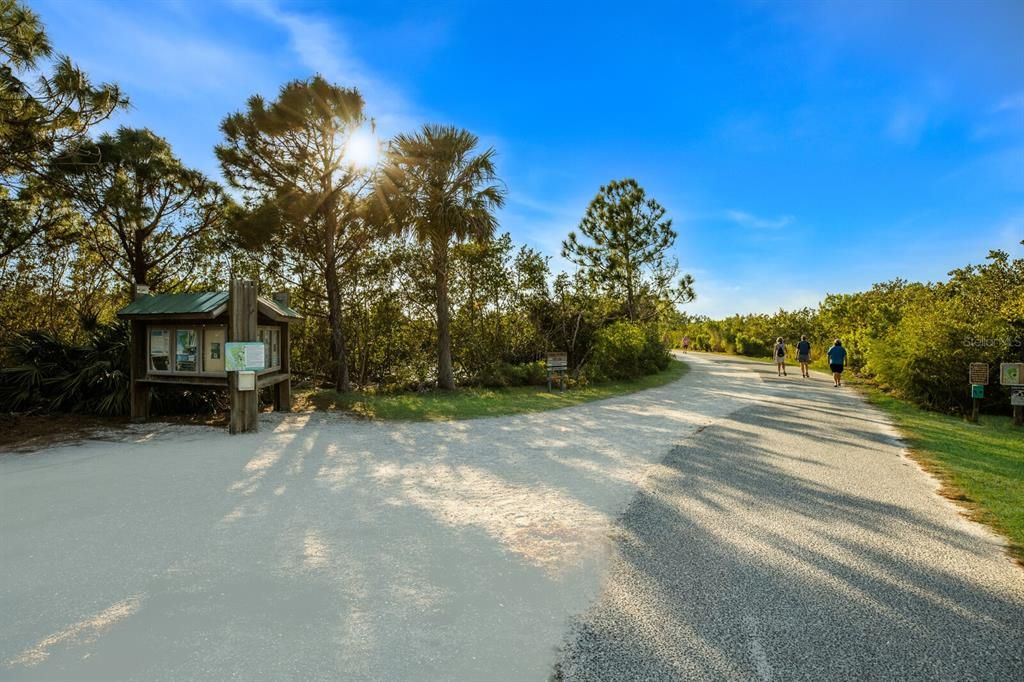 Active With Contract: $897,000 (5 beds, 3 baths, 2136 Square Feet)